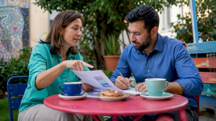 Small business team discussing local link building